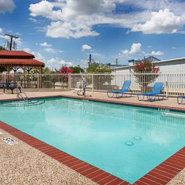 Best Western Limestone Inn and Suites, hotel v destinaci Mexia