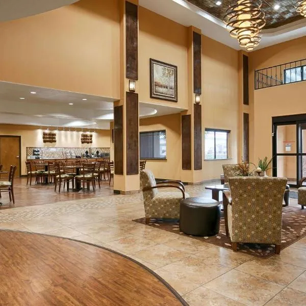 Best Western Plus Palo Alto Inn and Suites, hotell i Atascosa