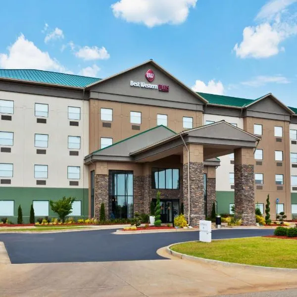 Best Western Plus Columbus North Fort Moore, hotel sa Waverly Hall