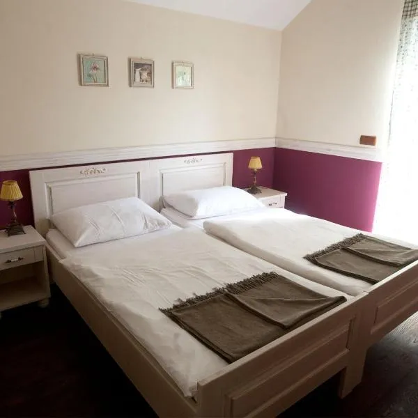 Turistična kmetija Weiss, hotel v destinaci Miklavž pri Taboru