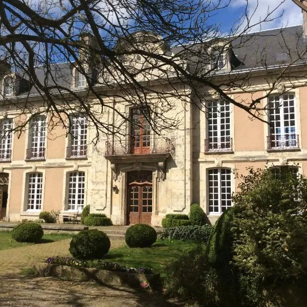 Hotel des Tailles, hotel in Sainte-Céronne-lès-Mortagne