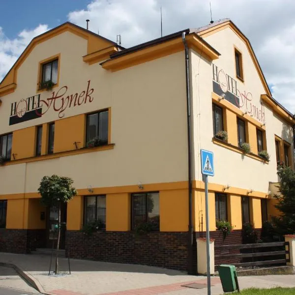 Hotel Hynek, hotel in Zlíč