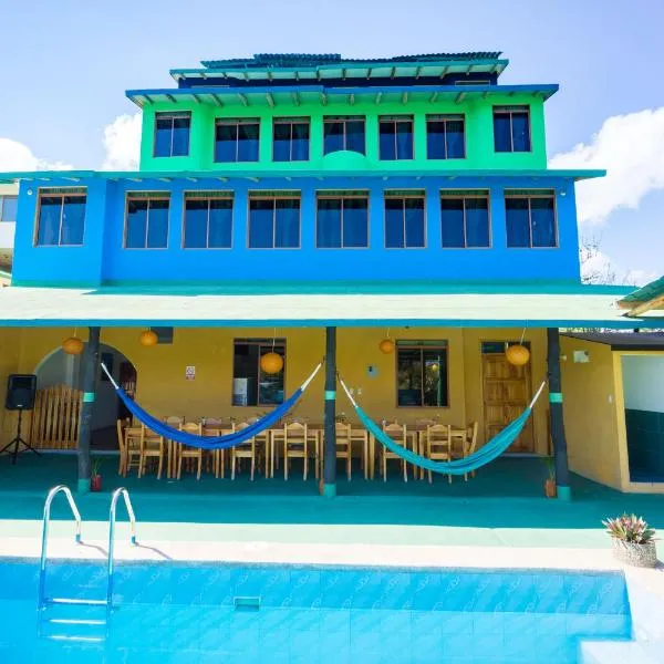 푸에르토 아요라에 위치한 호텔 Galapagos Verde Azul