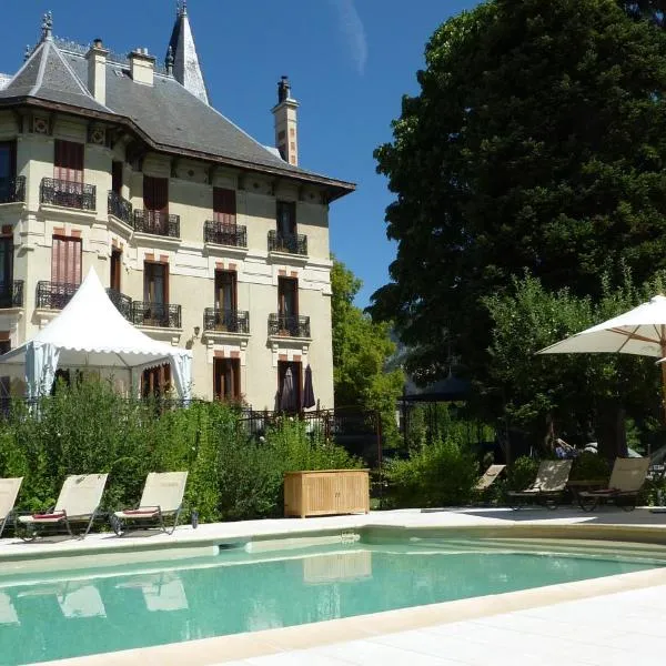 Villa Morelia โรงแรมในจูซิเออร์