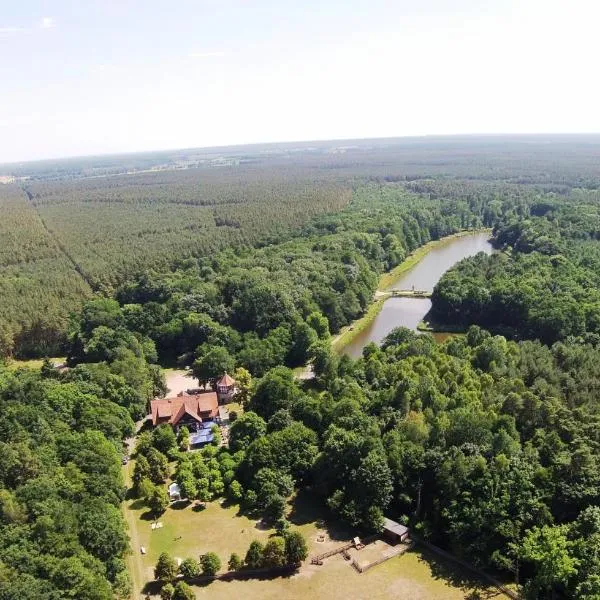 Neue Mühle Kleines Landhotel, hotel v destinaci Brandenburg