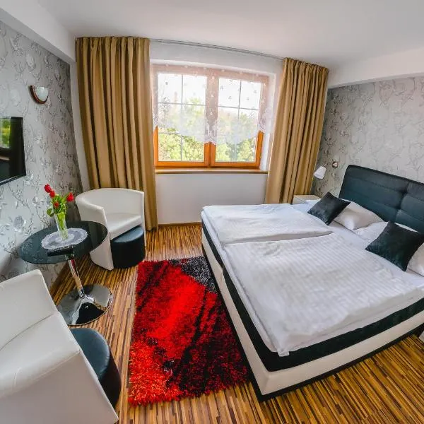 Penzion Panda, hotel in Turčianske Teplice