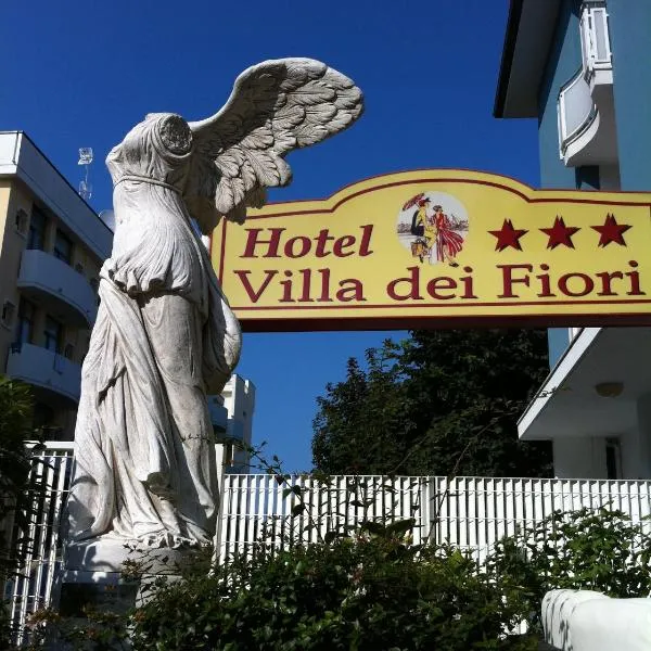 Hotel Villa dei Fiori - sul mare con piscina, hotel v Rimini