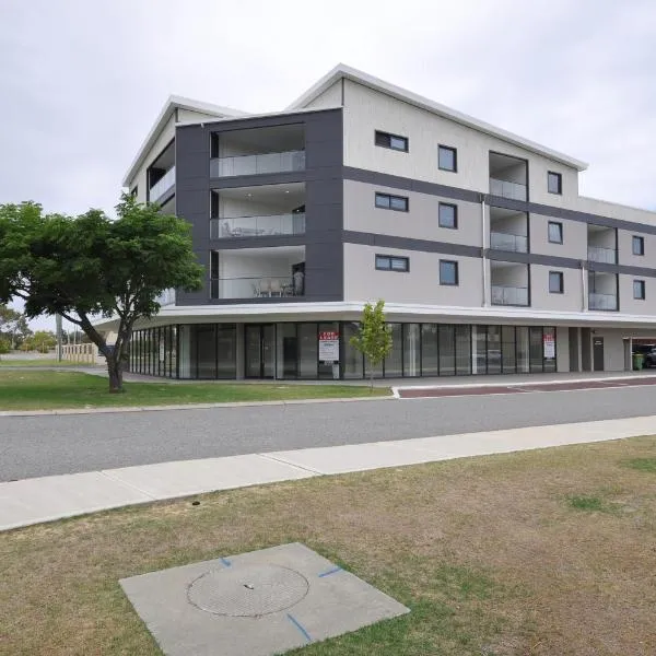 Coastal By Rockingham Apartments, hotelli kohteessa Warnbro