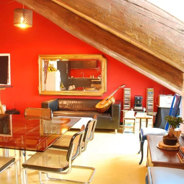 Attic Hostel Torino, hotel v Turíně