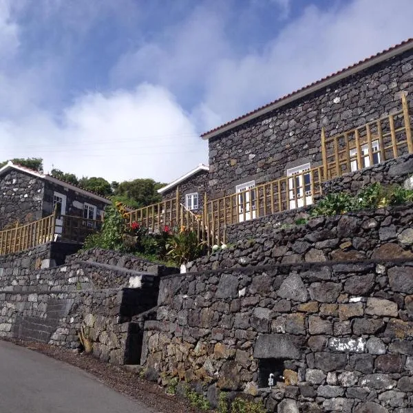 Stone Dreams - Namoradeira, hótel í Feiteira