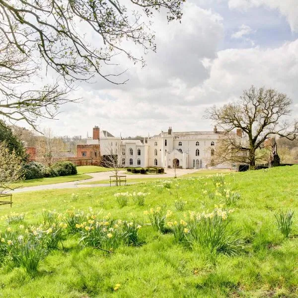 The North Wing - Combermere Abbey, hotell i Whitchurch