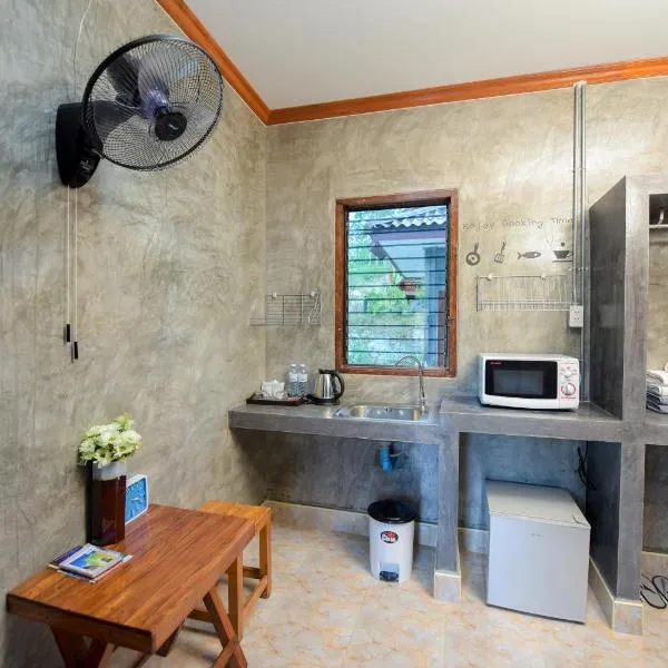 Siam Lanta Resort - SHA Extra Plus, מלון בקו לנטה