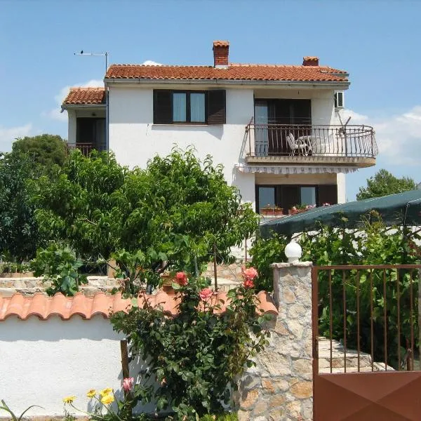 Apartmani Dragovic, Hotel in Brodarica