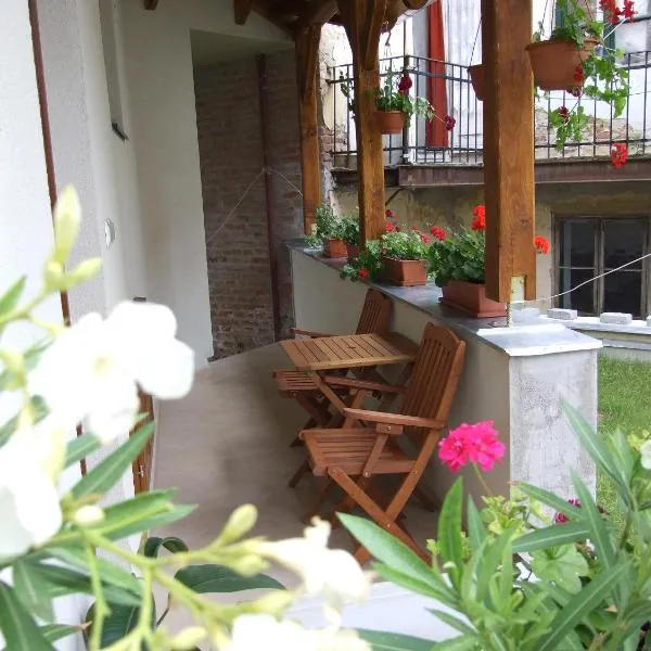 Hotel Diána, hotel in Pécs