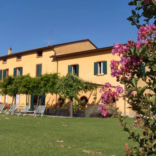 Agriturismo Le Colombaie, hotel in Polesine Parmense