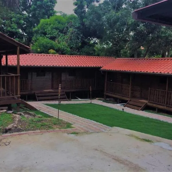 Cabañas Colindas, hotel en Paraíso