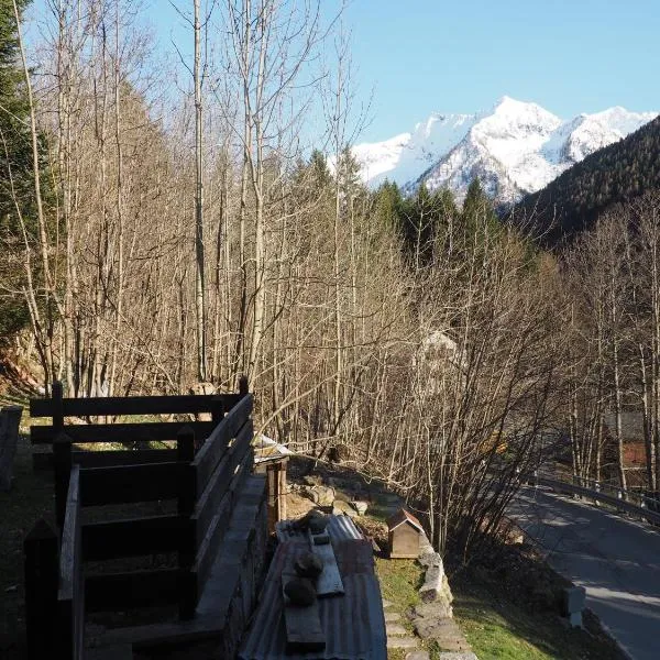 monolocale in villa, hotel in Macugnaga