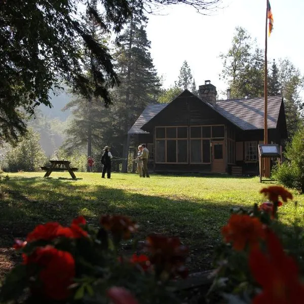 Rivière Petit Saguenay – hotel w mieście Petit-Saguenay