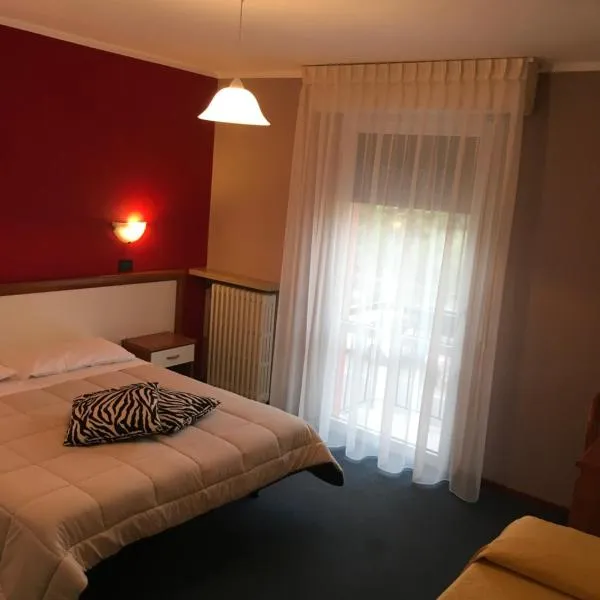 Hotel Cortina, hotel Gardában