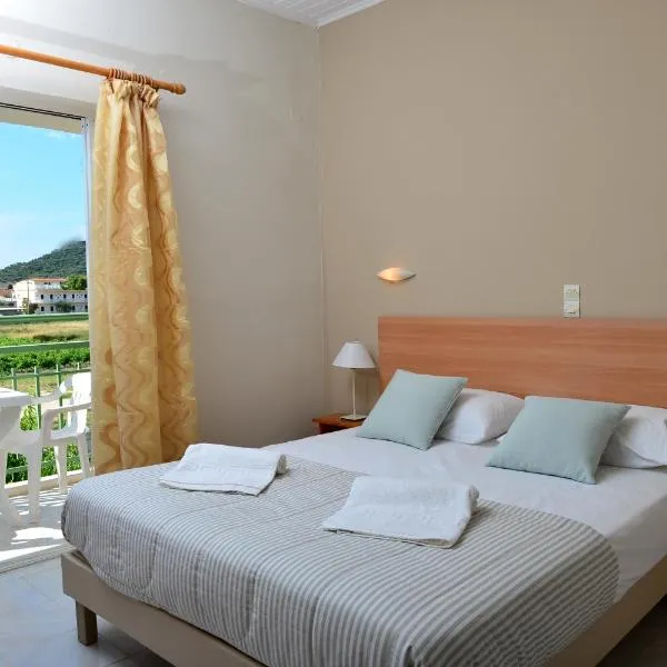 Dennis Studios, hotel v destinaci Alikanas