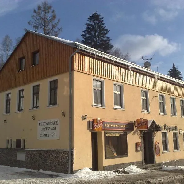 Penzion Na Rozcestí, hotel di Janov nad Nisou