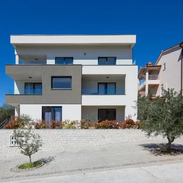Lemechi Casa Girasole Apartments, hotel v destinaci Rabac