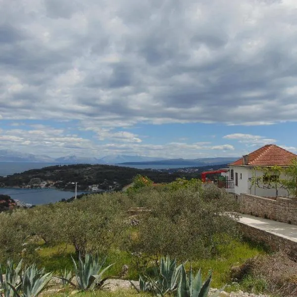 Apartment Fana, hotel v destinaci Grohote