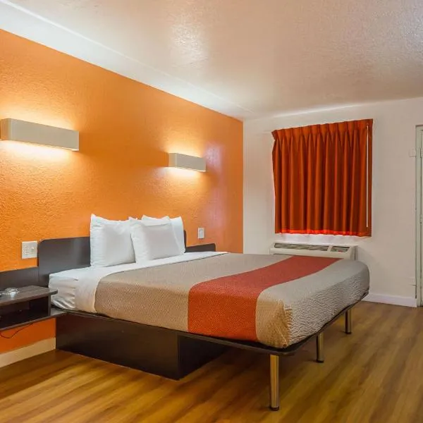 Motel 6-Garland, TX - Northeast Dallas, hotel in Garland