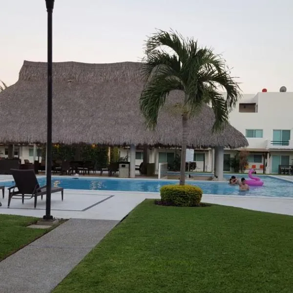 Casa Diamante en Zona Diamante: Acapulco'da bir otel