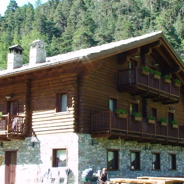 Agriturismo Les Hiboux, hotel v destinaci Brusson