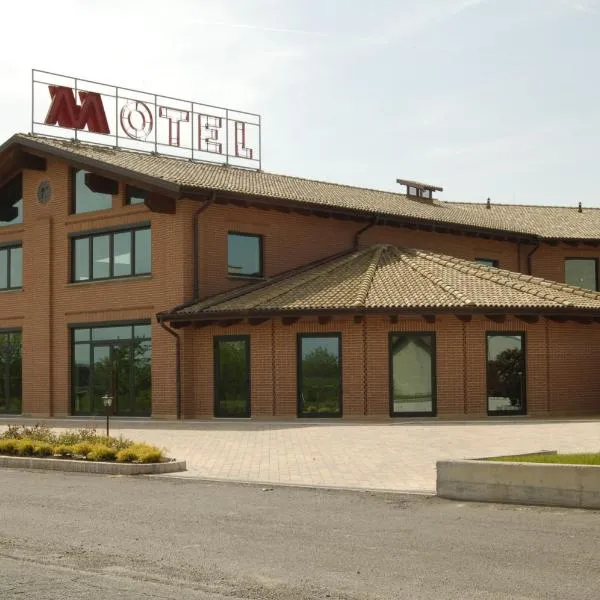HM MotelHotel, hotel in Sezzadio