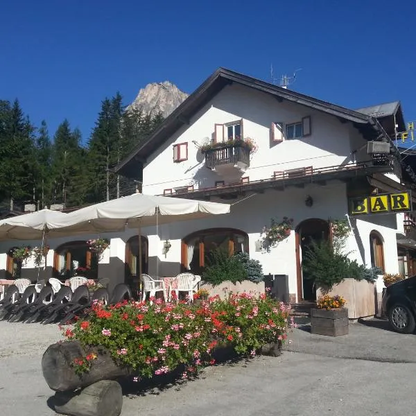 Hotel Fiames, hotel v destinaci Cortina dʼAmpezzo