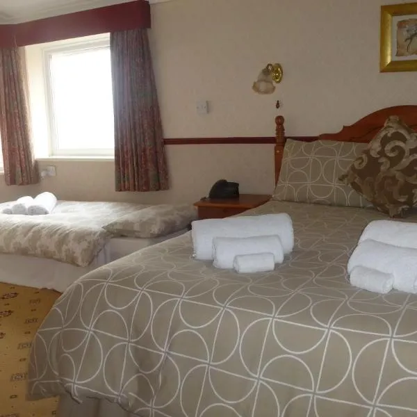 Whitehall Guest House, hotel in Colwyn Bay