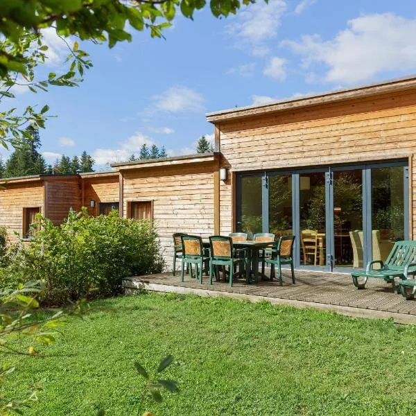 Center Parcs Les Trois Forêts, hotel di Hattigny