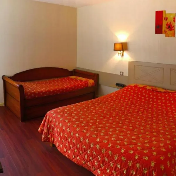 Logis Hotels - Hôtel et Restaurant de la Montagne Noire, hotel v destinácii Dourgne