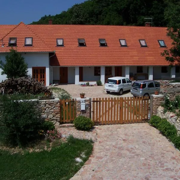 Bakonyi Apartmanház Eplény, hotell sihtkohas Eplény