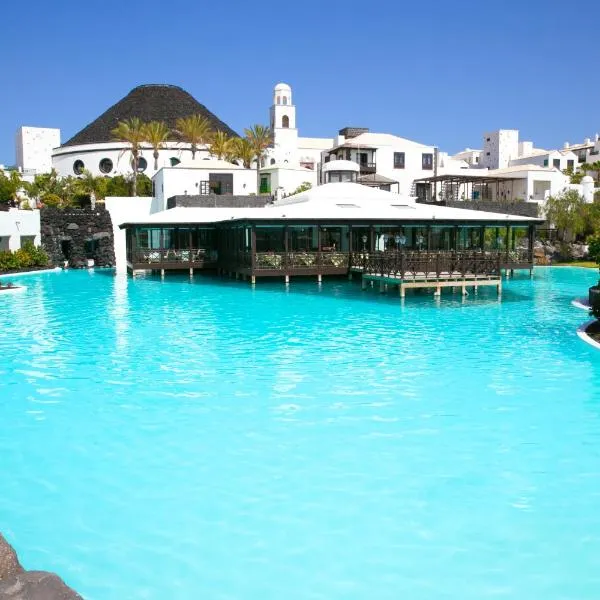Hotel LIVVO Volcán Lanzarote、プラヤ・ブランカのホテル