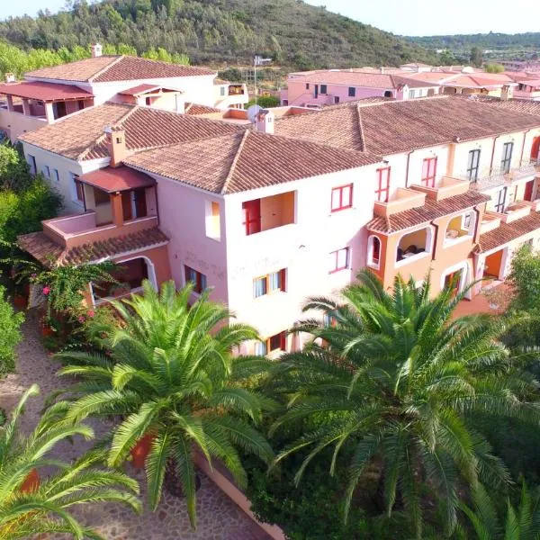 Residence Sos Alinos, hotel v destinaci Cala Liberotto