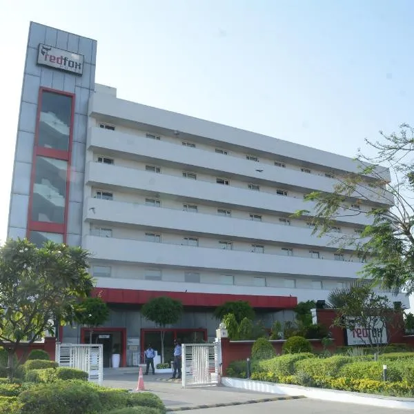 Red Fox by Lemon Tree Hotels, Jaipur: Jaipur şehrinde bir otel