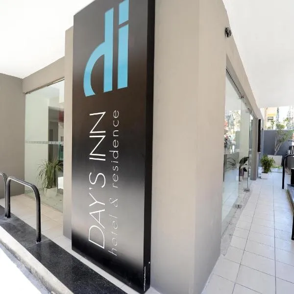 Day's Inn Hotel and Residence, hotel en Sliema