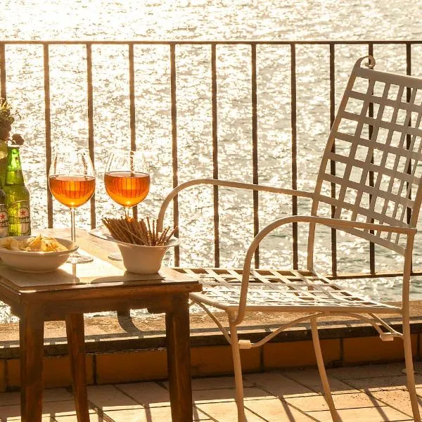 The Terrace on the Lake, hotel v destinaci Marone