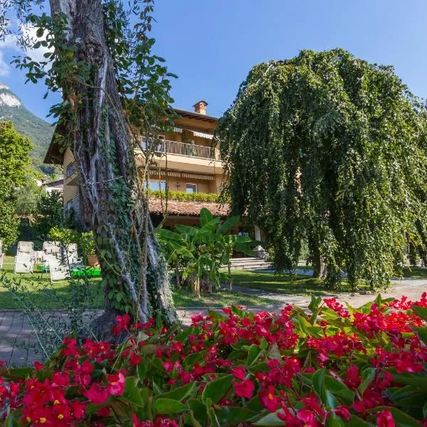 Albergo Villa Edy, hotel en Cadenabbia
