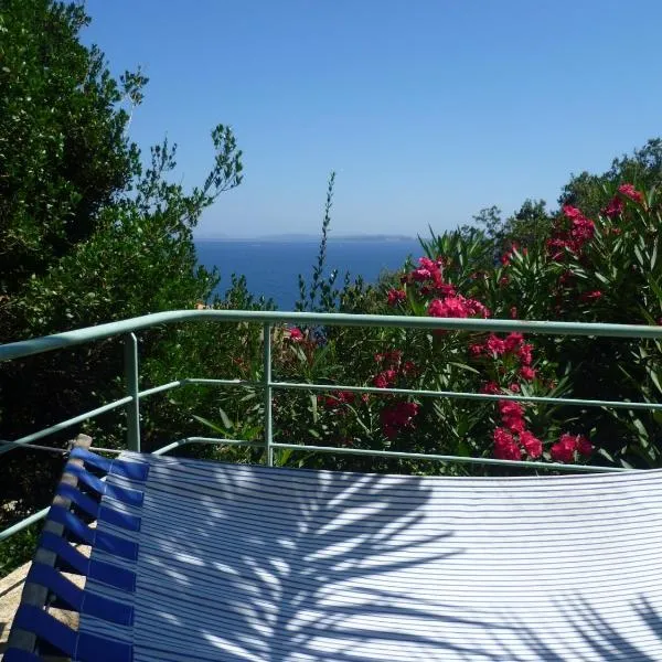 Villa du Bau Rouge, hotel in Carqueiranne