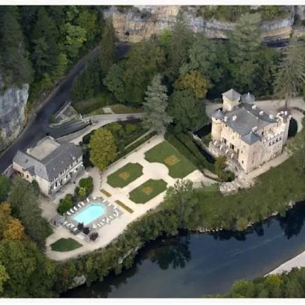 Château De La Caze Piscine & Spa - Ste Enimie, hotel v destinaci Sainte-Énimie