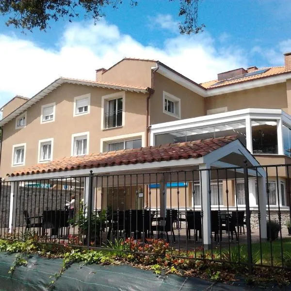 Barro de Llanes में, होटल Apartamentos Áncora