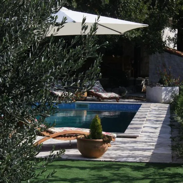 Holiday Home Zavala, hotel in Klek