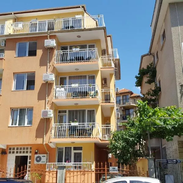 Guest House Diamandievi, hotel in Nesebar