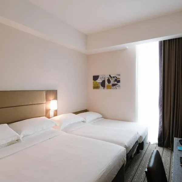 Hotel Traveltine Downtown Singapore, Trademark Collection by Wyndham photo 2