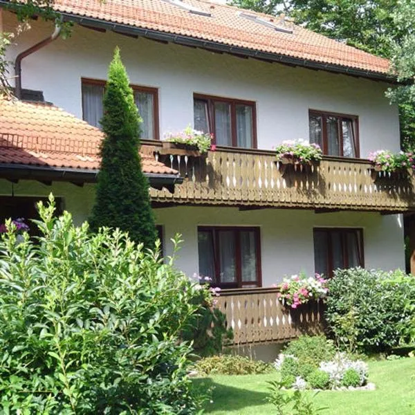 Hotel am Wald: Ottobrunn şehrinde bir otel