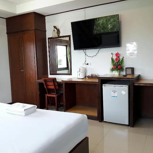 โรงแรมฟ้าพราวฝน Fah Proud Fon Hotel, hotel in Nakhon Ratchasima